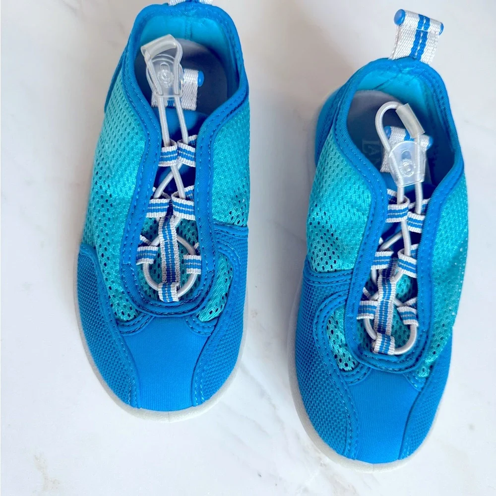 NWT Land's End Kids Watershoe Boys Girls Water Shoes Sneakers Turquoise Size 13M